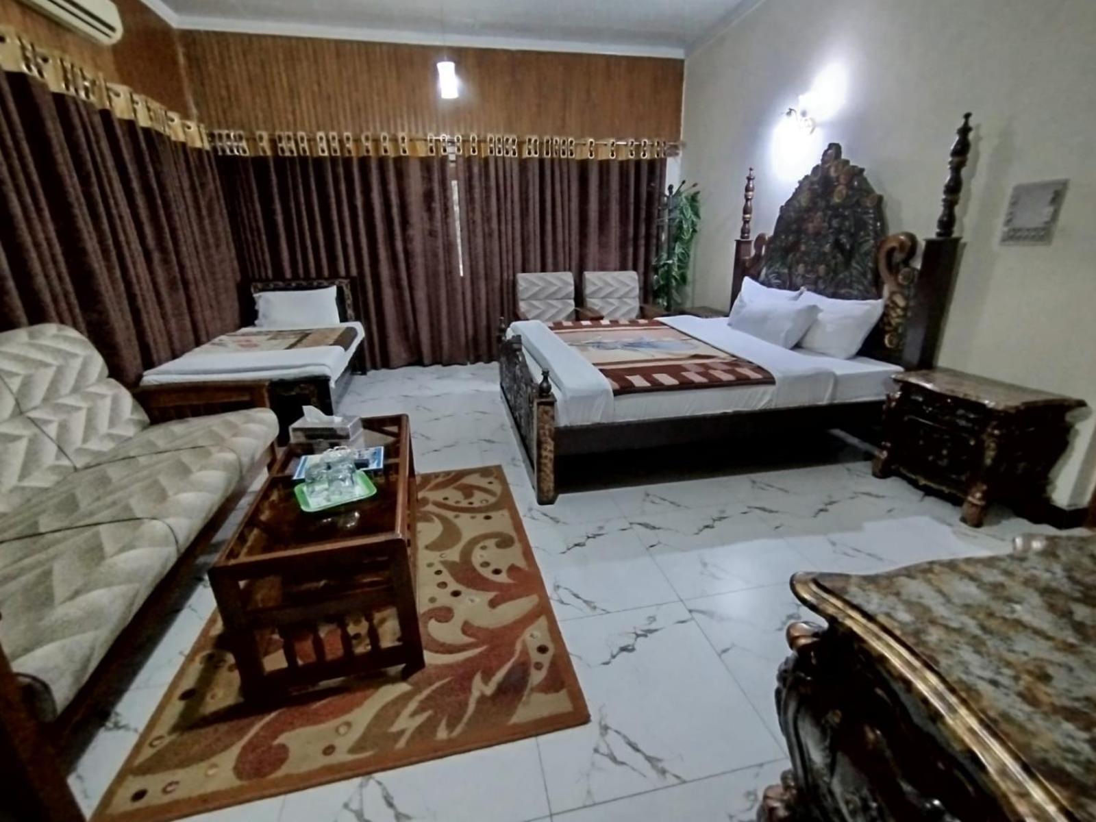 Alaf Laila Guest House Абботтабад Екстер'єр фото