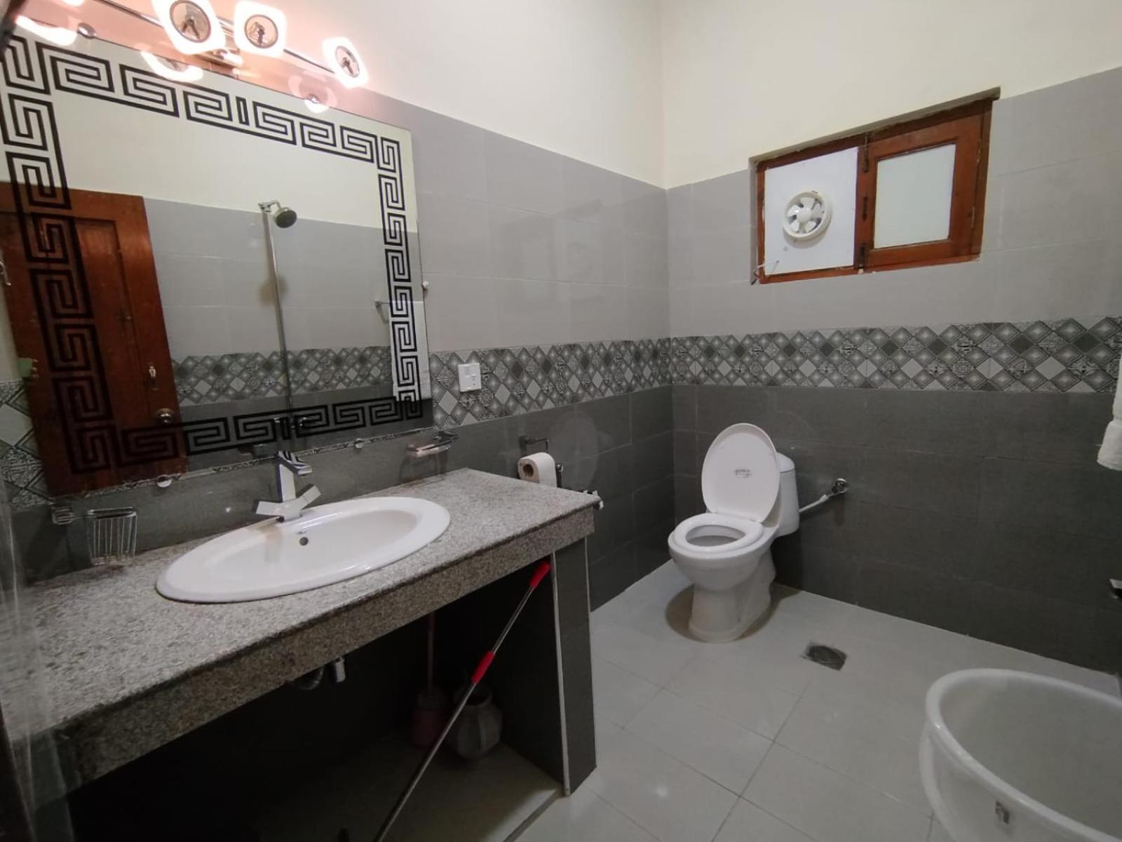 Alaf Laila Guest House Абботтабад Екстер'єр фото